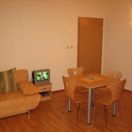 Mladen Hotel 3*