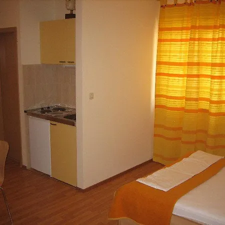 Hotel Mladen