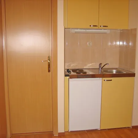 Hotell Mladen 3*