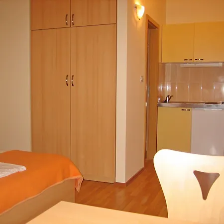 Hotell Mladen 3*